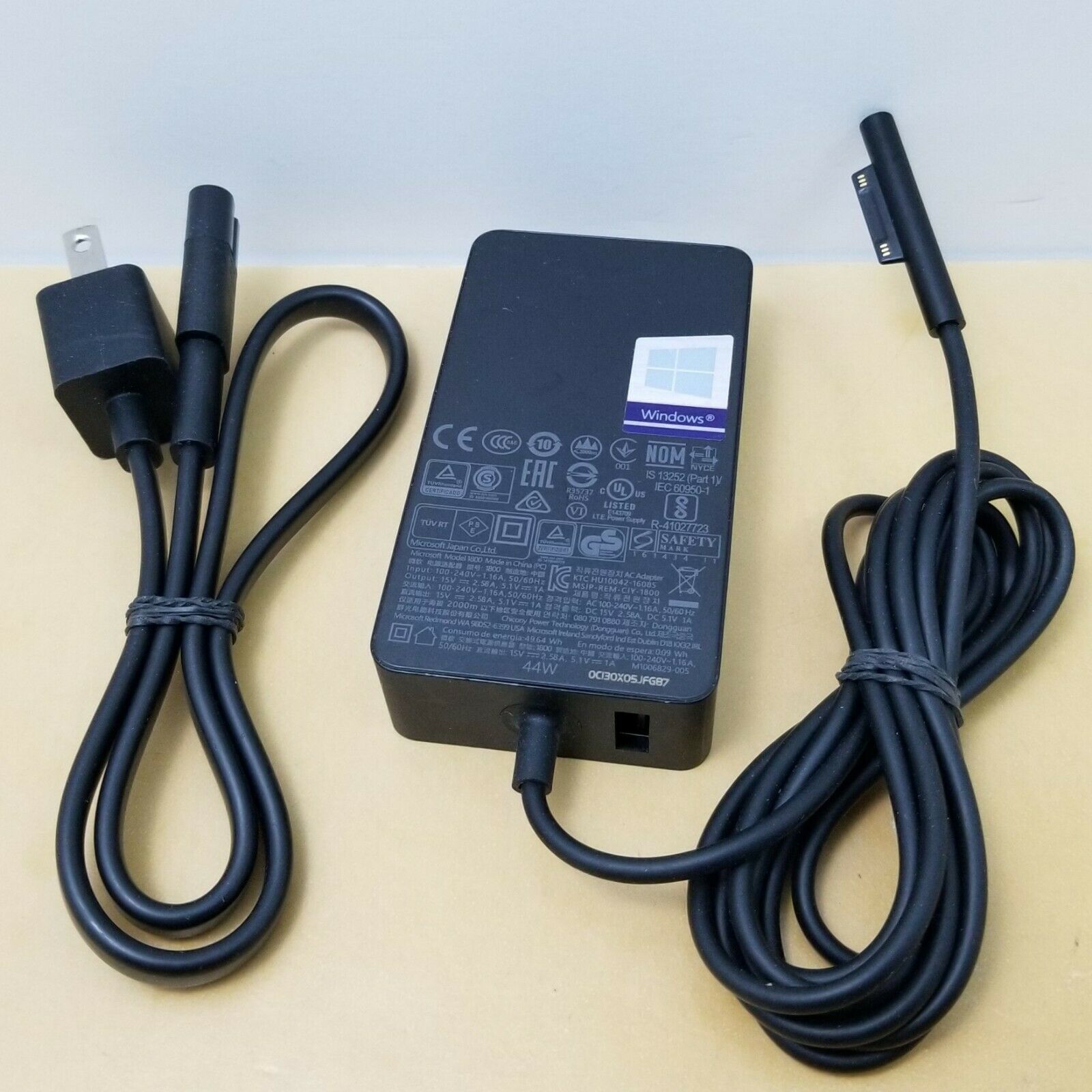 Sạc Adapter Charger For Microsoft Surface Pro 7